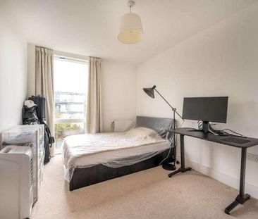 Altius Court, Highams, E4 - Photo 4