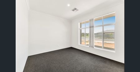 Brand New Stunning Light-Filled Home – Move-In Ready ASAP - Photo 4