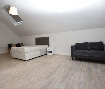Studio to rent - Photo 5