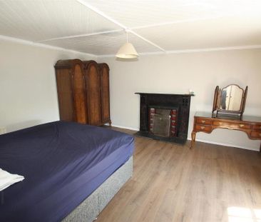 28 Killyleagh Road, Crossgar, Downpatrick, BT30 9LA - Photo 5
