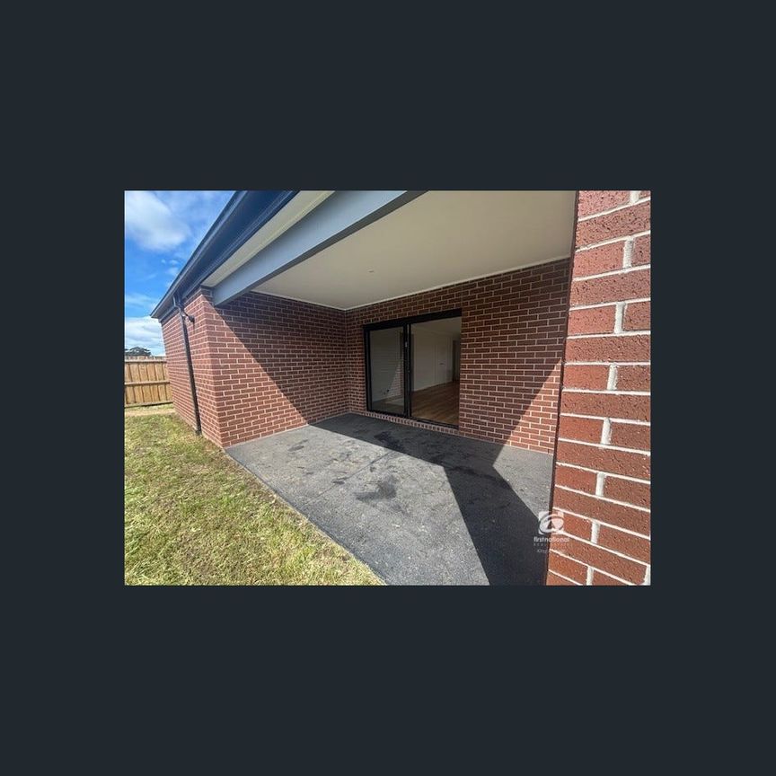 MODERN FAMILY LIVING! - Photo 1