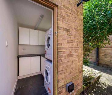 Pond Close, Winchmore Hill, Amersham, HP7 - Photo 2