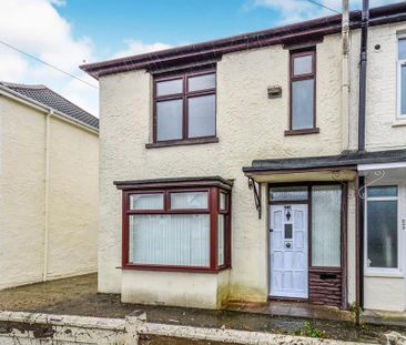 3 bedroom semi-detached house to rent - Photo 5