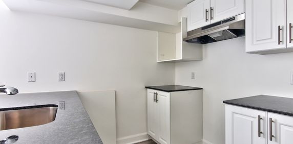 3 1/2 Style-Condo - P.A.T. - Internet - Photo 2