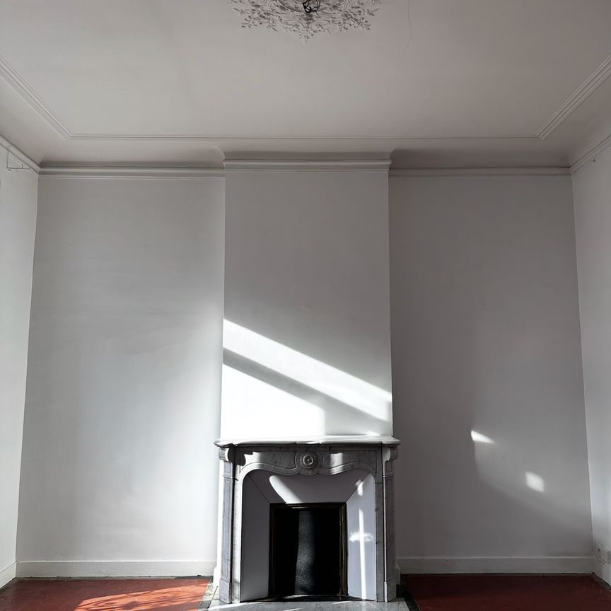 Location Appartement 4 pièces 122m² MARSEILLE 8ème - Photo 1