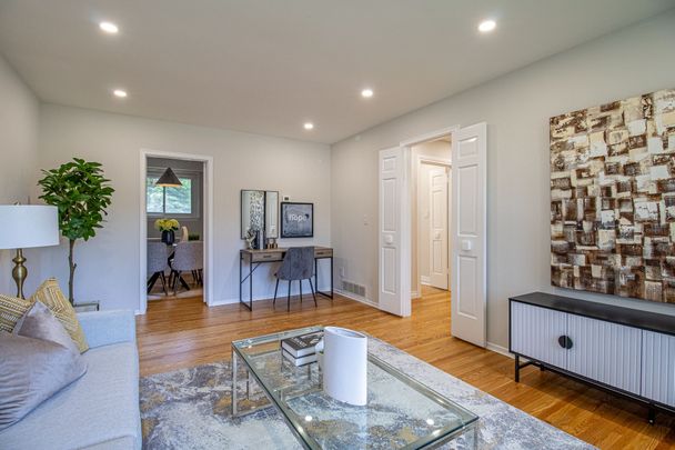 For Lease - 978 Wildwood Drive, Newmarket, Ontario - Photo 1