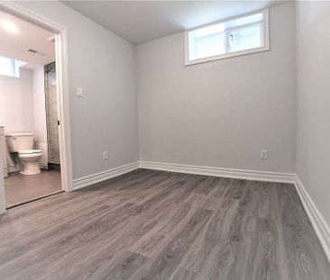 For Lease - 119 Gloucester Grove, Toronto, Ontario - Photo 5