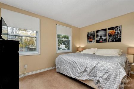 For Lease - 20 Dundegan Drive, Kanata, Ontario - Photo 2
