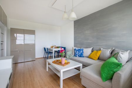 2 osobne pokoje, niezależna kuchnia, balkon - Zdjęcie 3