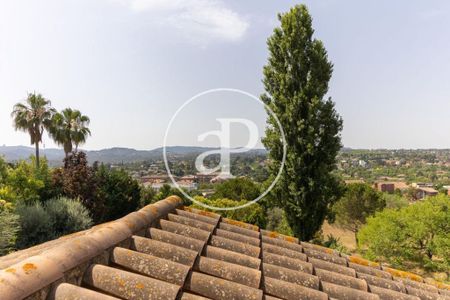 5 bedroom luxury Villa for rent in Sant Cugat, Spain - Photo 2