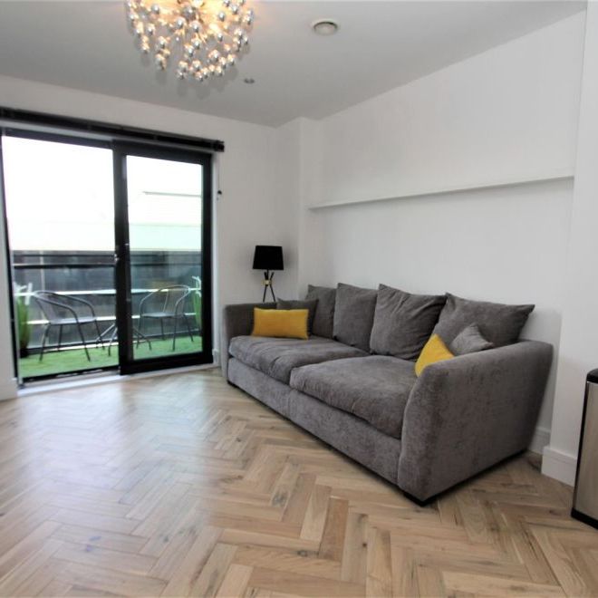 One Brewery Wharf, Leeds City Centre, LS10 1GY - Photo 1