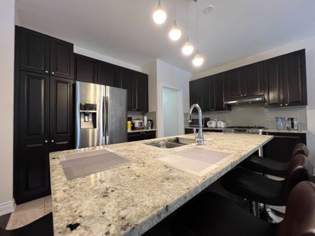 For Lease - 116 Elysian Fields Circle, Brampton, Ontario - Photo 4