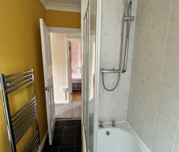 5 bedroom semi-detached house to rent - Photo 4