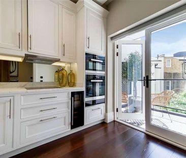 Prince Of Wales Terrace, Kensington, London, W8 - Photo 2