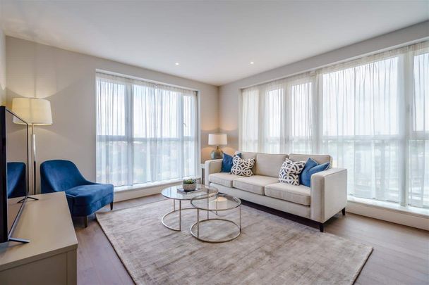 Westferry Circus, E14, London - Photo 1