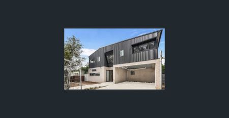 Studio Apartment - Photo 3