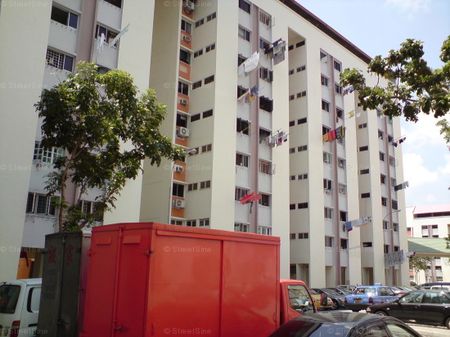 Blk 207 Tampines Street 21 (Tampines), HDB 3 Rooms - For Rent - Photo 2