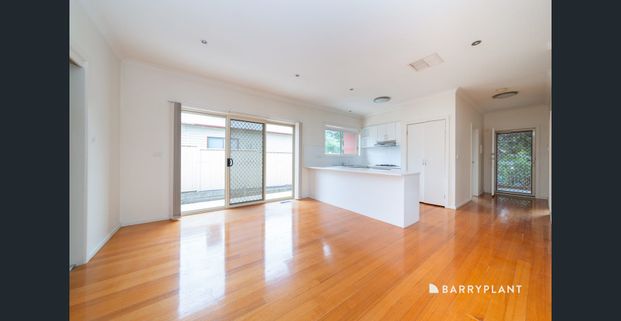 Stylish Low-Maintenance Living in the Heart of Pascoe Vale South - Photo 1