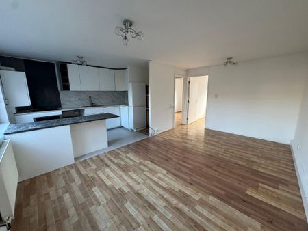 4 bedroom flat to rent - Photo 4