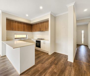 Family Home! - Photo 2