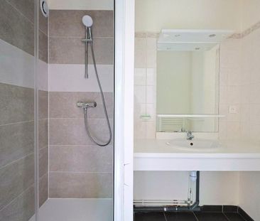 Location Appartement 2 pièces 45m² ST CYR SUR LOIRE 37540 - Photo 5