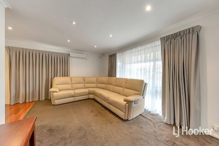 Elegant family home! - Photo 4