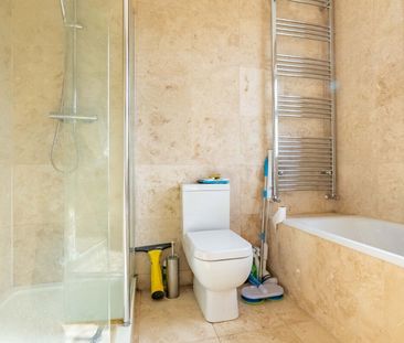 Available unfurnished from 17/05/2026 - Photo 4