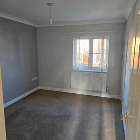 2 bedroom semi-detached house to rent - Photo 3