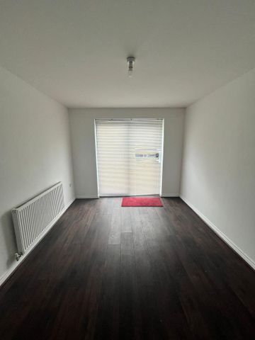 4 bedroom detached house to rent - Photo 5