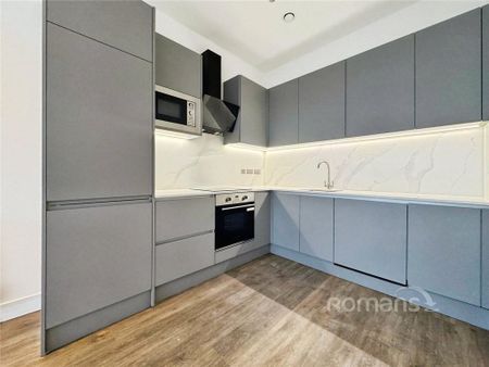 1 bedroom flat to rent - Photo 2