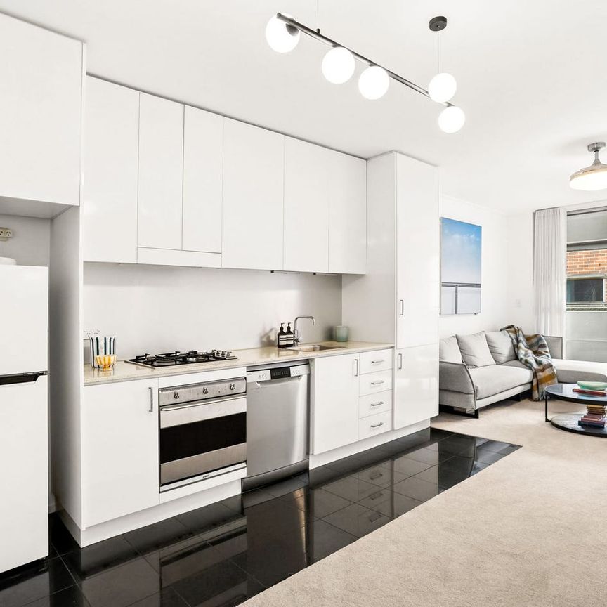 Sunshine & Resort-Style Vibes In Paddington, With Access To Pool, Spa & Sauna - Photo 1