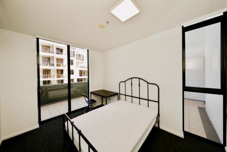 1 bed 1 bath - Photo 4