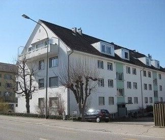 Helle Dachwohnung mit Balkon - Photo 4