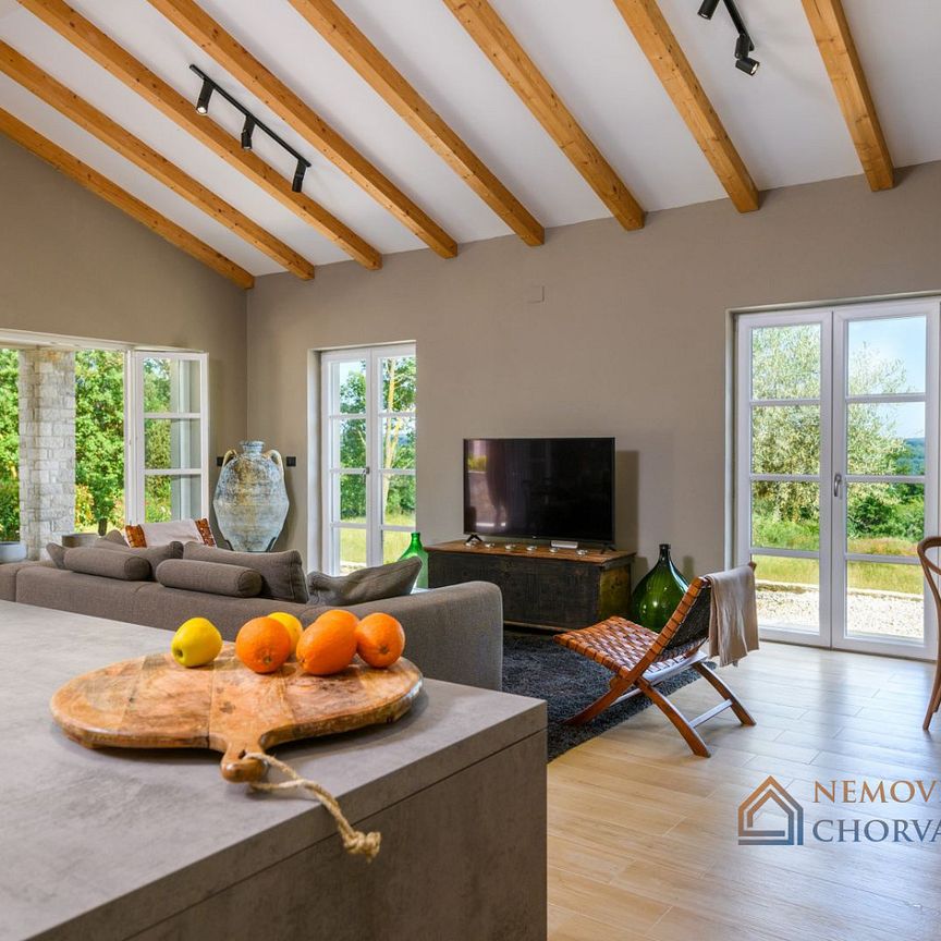 Pronájem domu 160 m² s pozemkem 1 123 m² - Photo 1