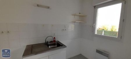 Location Appartement 2 pièces 43m² MONT DE MARSAN 40000 - Photo 2