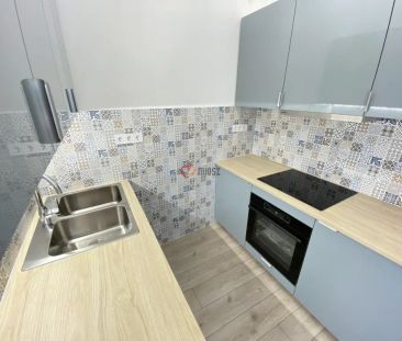 Pest megye, Vác, (Belváros), Káptalan utca - Photo 5