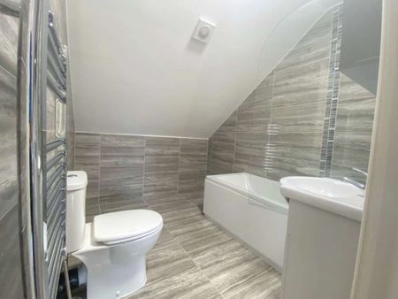 Beechwood Road Room 6 - Photo 4