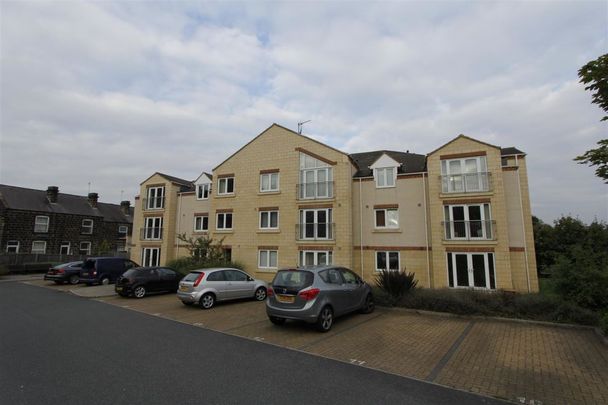 Woodside Court, Horsforth, LS18 5BS - Photo 1