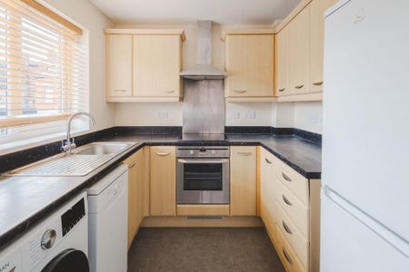 2 bedroom flat to rent - Photo 4