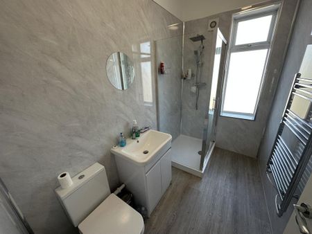 4 bedroom house share to rent - Photo 5