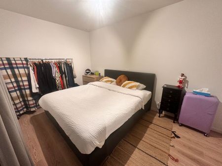 Energiezuinig nieuwbouwappartement (label A) met zonnig terras en overdekte parking! - Photo 2