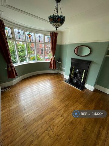 3 bedroom semi-detached house to rent - Photo 3