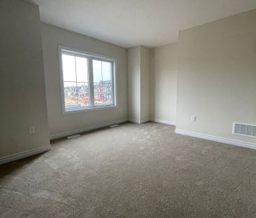 For Lease - 25 Buttercream Avenue, Thorold, Ontario - Photo 2