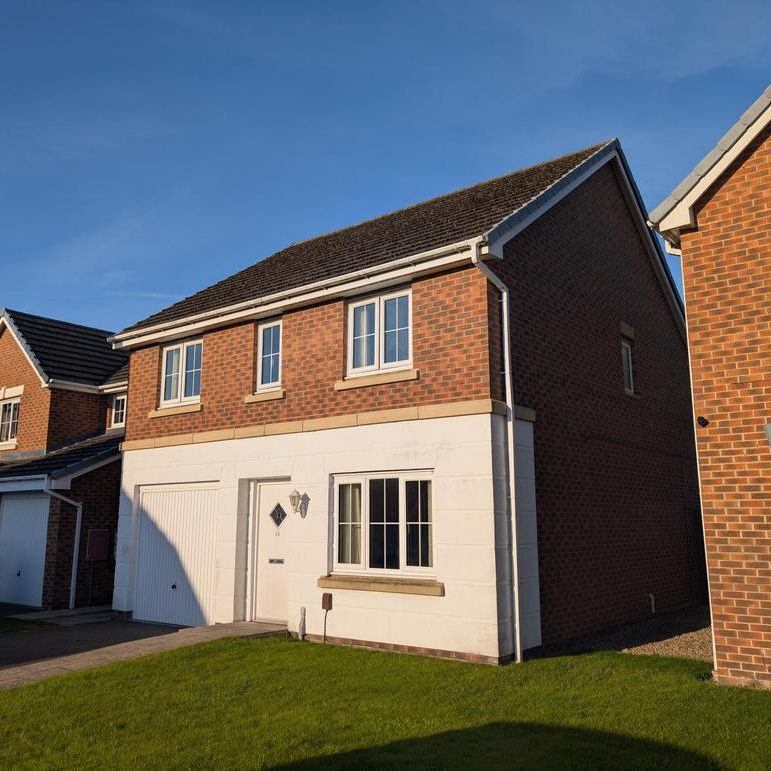 4 bedroom detached house to rent - Photo 1