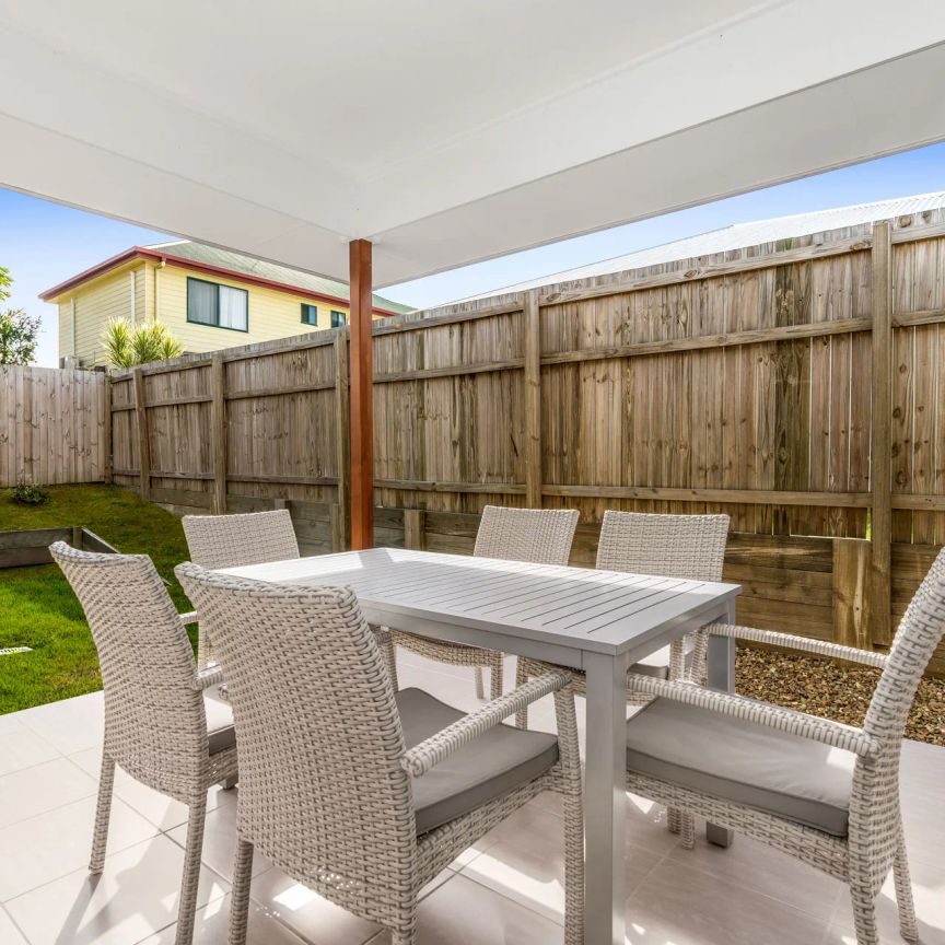 9 Roseberry Parade, Wynnum West. - Photo 1