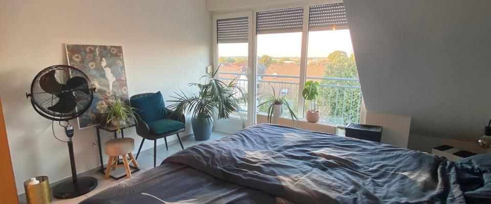 Lichtdurchflutete Dachgeschoß Wohnung mit 2 Balkonen - Photo 1