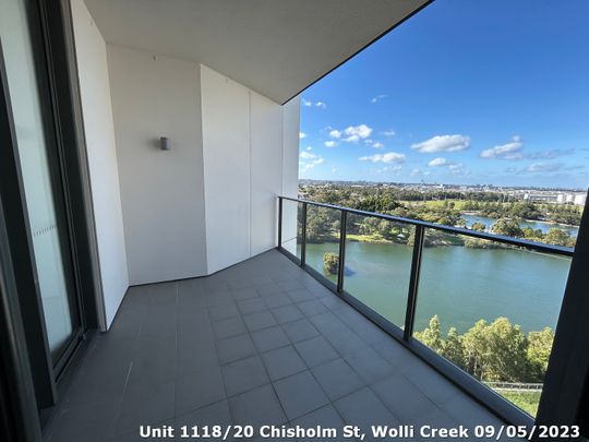 Gorgeous high-rise water view apartment for lease! - Photo 1