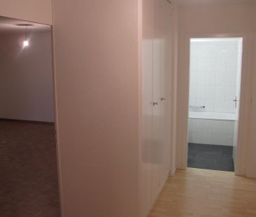 3.5 Zimmer, 90 m², 4. Stock - Photo 4