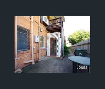 Centrally Located Two-Bedroom Apartment in the Heart of Coorparoo - Photo 6