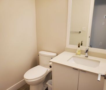 Bright, Open Concept Upper! - Photo 6